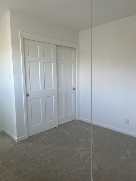 Building Photo - 155 San Andreas Dr