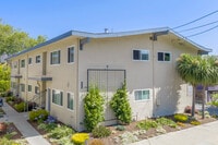Building Photo - Lincoln Apartments