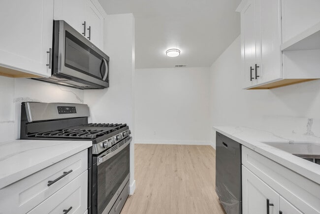 Building Photo - 9678 Lake Natoma Dr