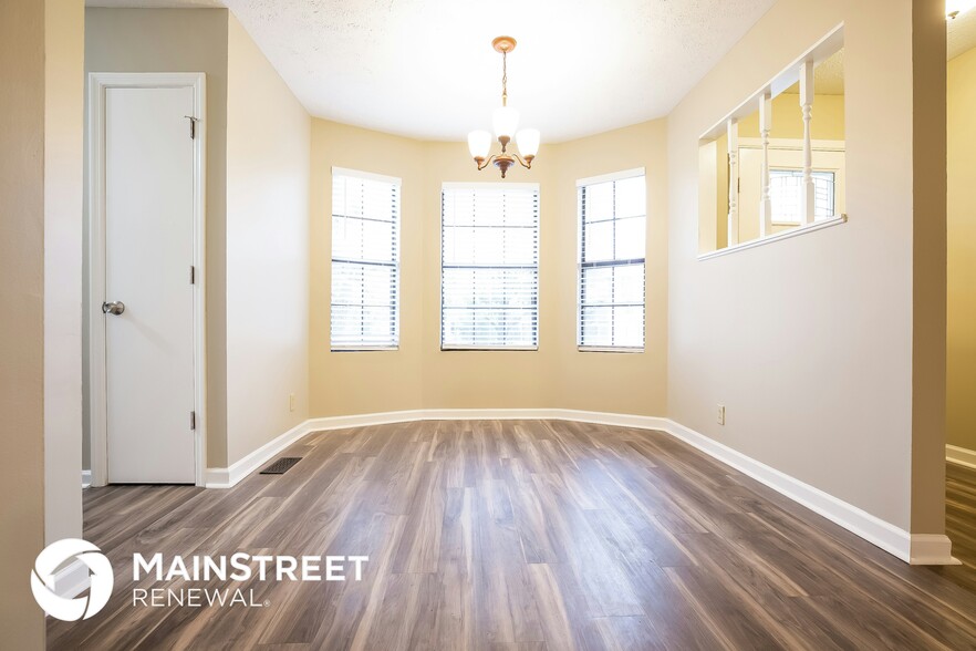 Building Photo - 785 Summer Hill Ln