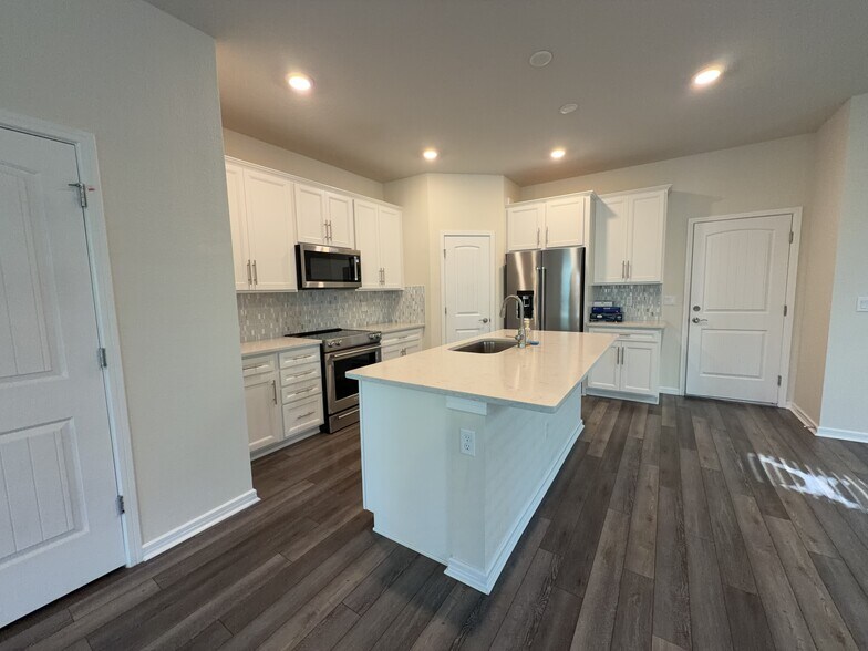 Building Photo - 14358 Lanikai Beach Dr