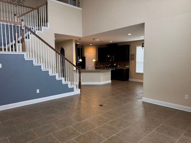 Building Photo - 517 Whittmen Ave