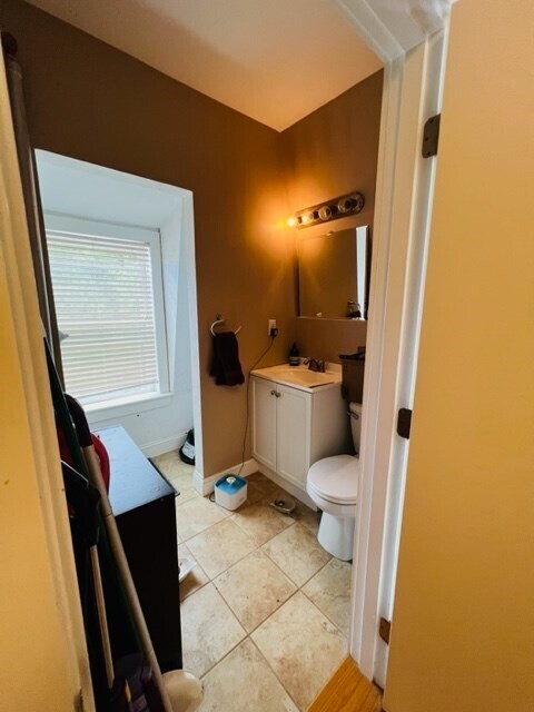 Building Photo - 9 Rice St