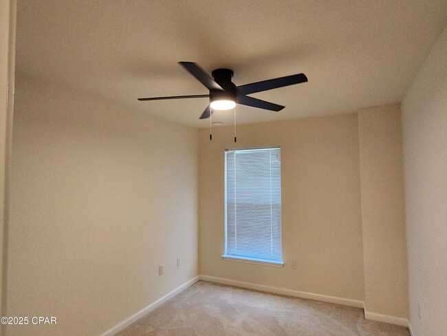 Building Photo - 119 Sand Oak Blvd