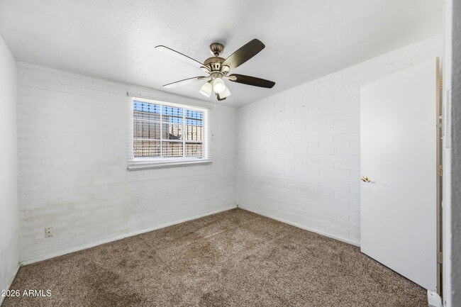 Building Photo - 3905 W Almeria Rd