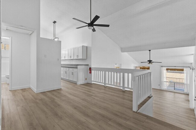Building Photo - 98-364-364 Kilihe Wy