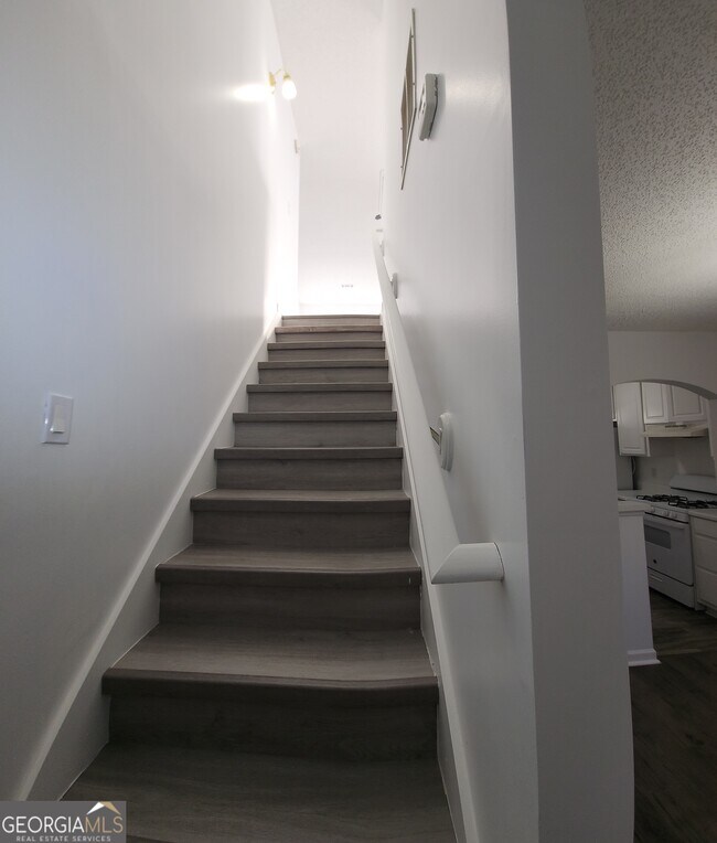 Building Photo - 200 Glynn Addy Dr