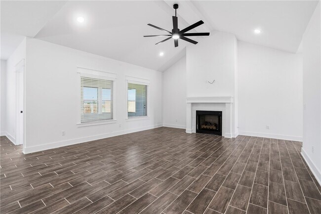 Building Photo - 87 N Banner Ave