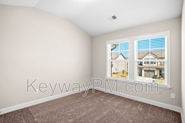 Building Photo - 3109 Venetian Dr