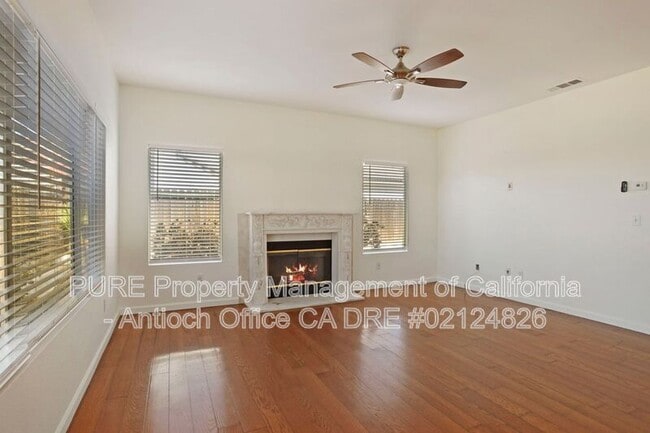 Building Photo - 2304 Yorkshire Ct