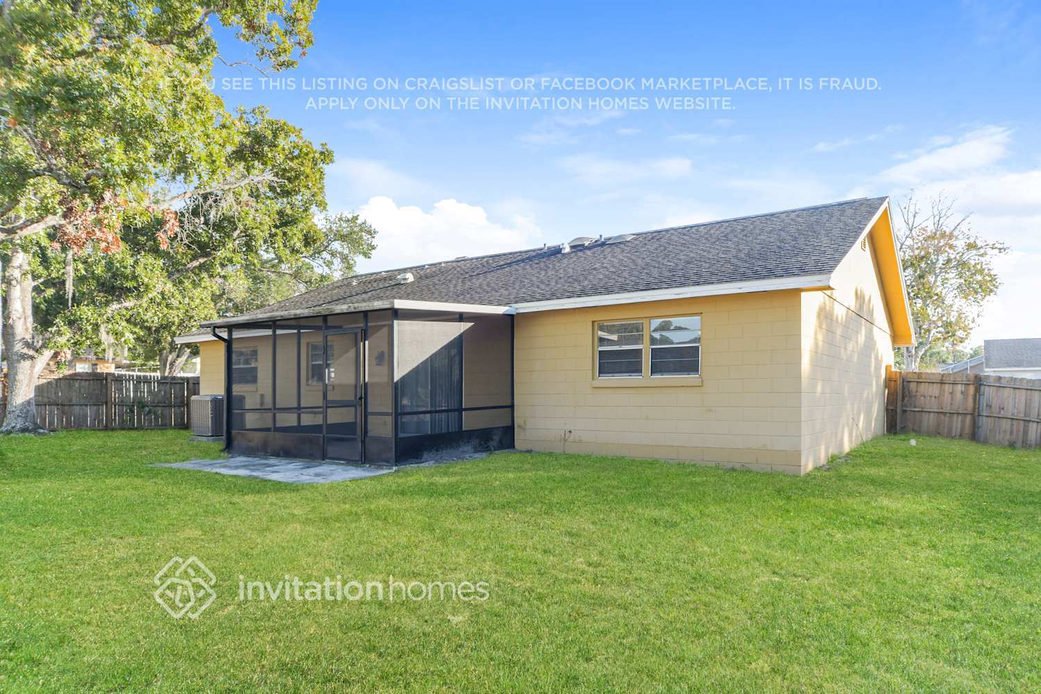 Building Photo - 2819 Bermuda Ave N