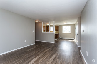 Interior Photo - Cottonwood Apartments