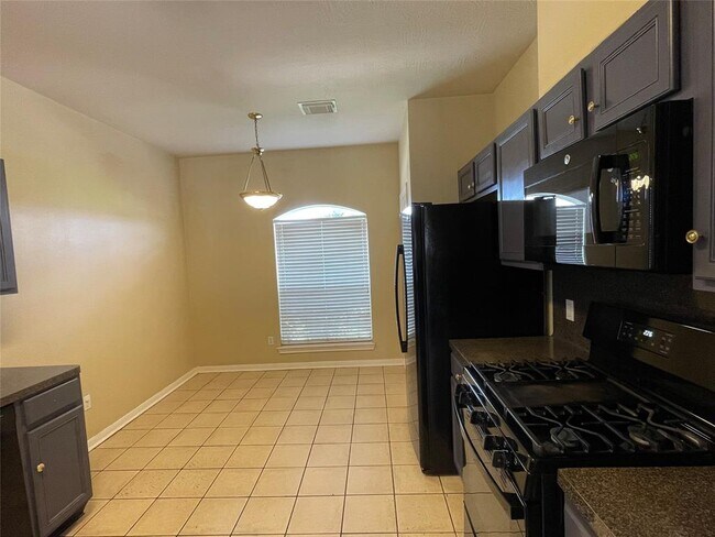 Building Photo - 2303 Birch Canyon Ct