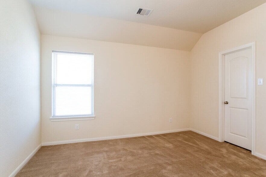 Building Photo - 3014 Rose Trace Dr