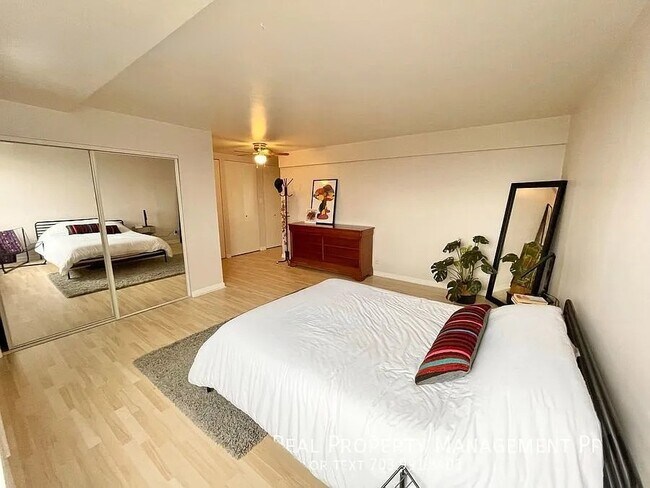 Building Photo - 301 N Beauregard St