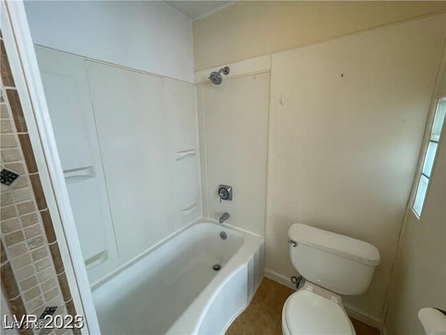 Building Photo - 668 Avenue F