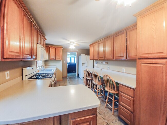 Building Photo - 2529 Reed St