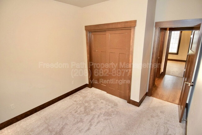 Building Photo - 7763 N Hibiscus Ln