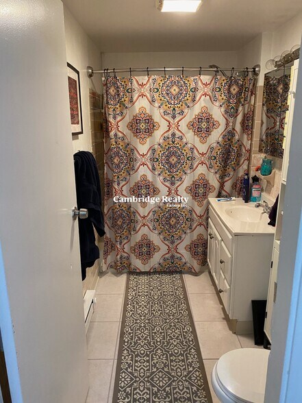 Building Photo - 15 Hudson St