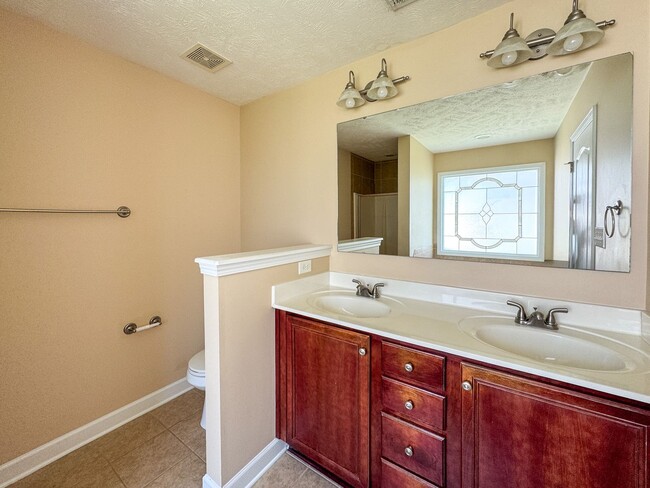 Building Photo - 258 Ivy Stone Dr