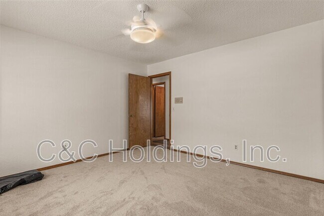 Building Photo - 630 S 276th E Ave