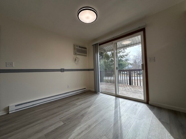 Building Photo - 1019 N Bowdish Rd