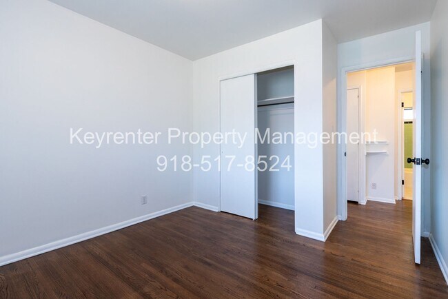 Building Photo - 3 Bed 1.5 Bath in Great Midtown Location!