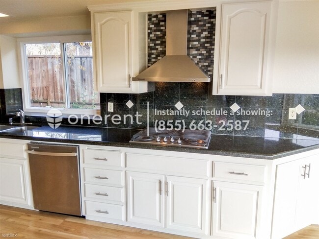 Building Photo - 2030 Laurel Canyon Ct