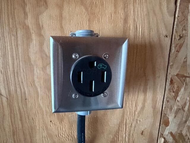 Building Photo - 8318 Linton Blvd