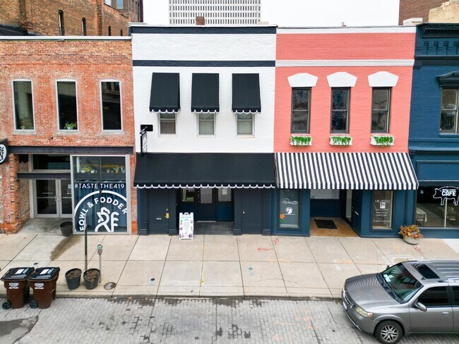 Primary Photo - 612 Adams St