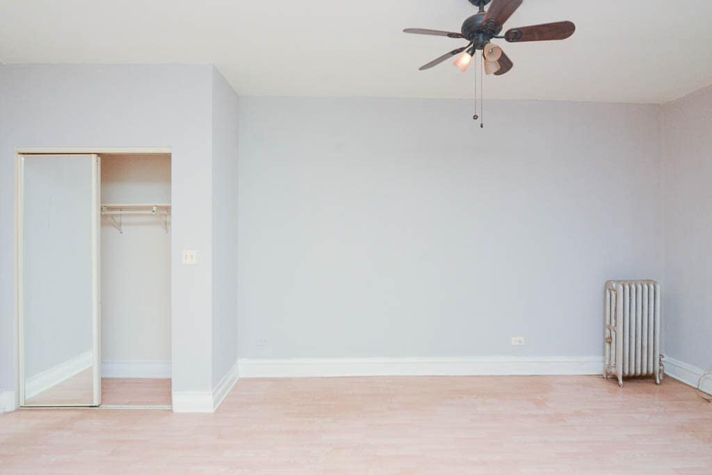 Building Photo - 4856 N Damen Ave