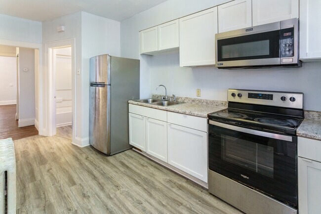 Building Photo - 3105 4th Ave S