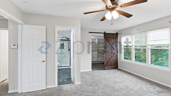 Building Photo - 1021 Smoke Tree Ln