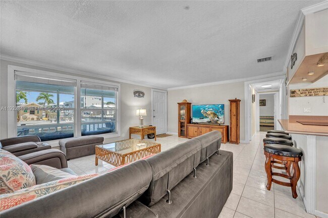 Building Photo - 203 Allen Ave