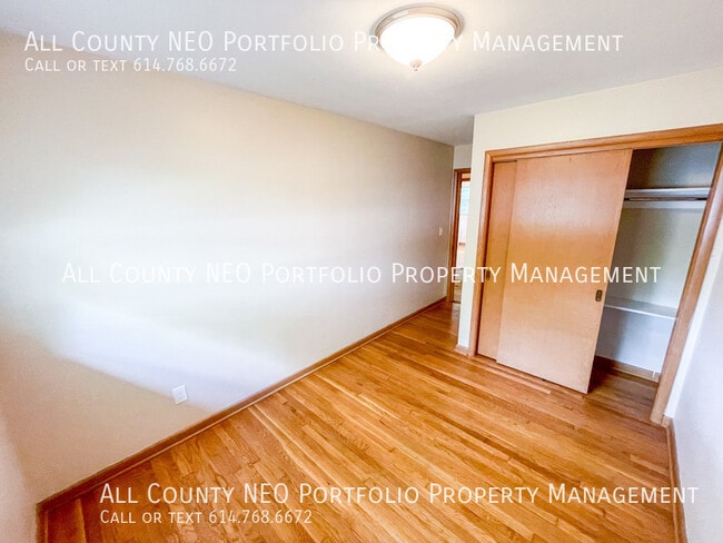 Building Photo - 3054 N Star Rd