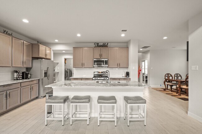 Building Photo - 18419 Windy Knl Wy