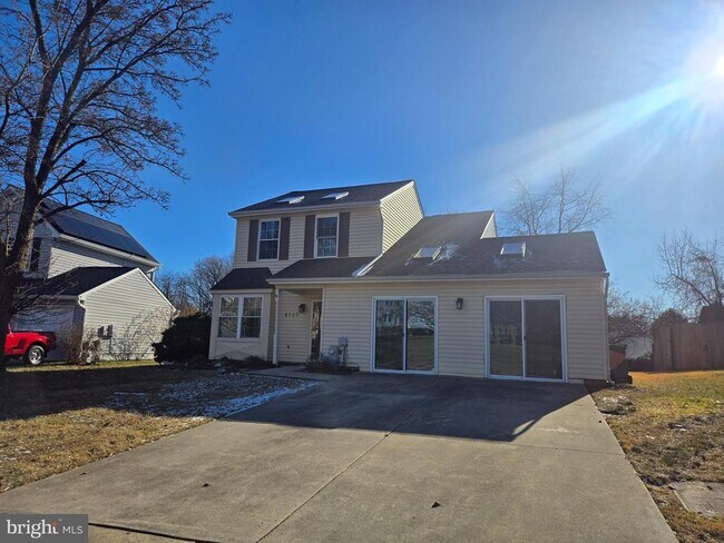 Building Photo - 4307 Greys Run Cir