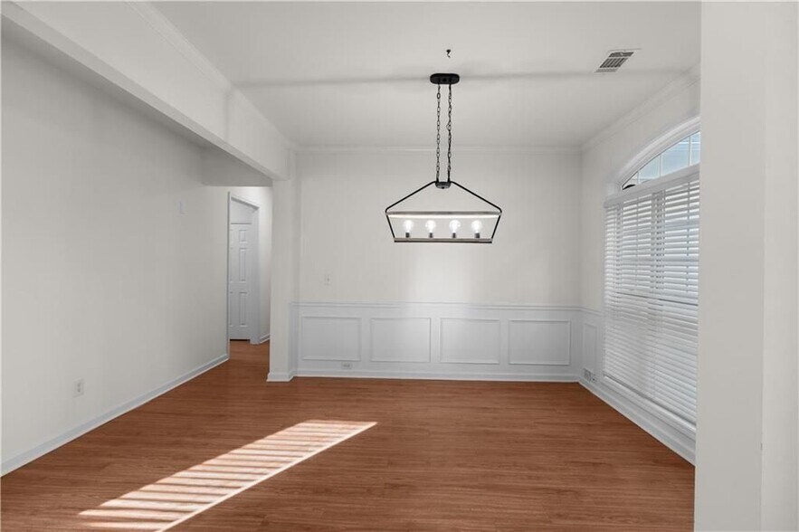 Building Photo - 3127 Wyesham Cir