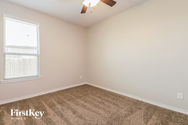 Building Photo - 105 Gentle Cir Way