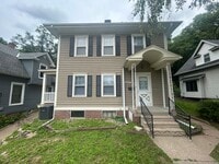 Building Photo - 407 Frank St