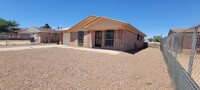 Building Photo - 5761 Longview Dr