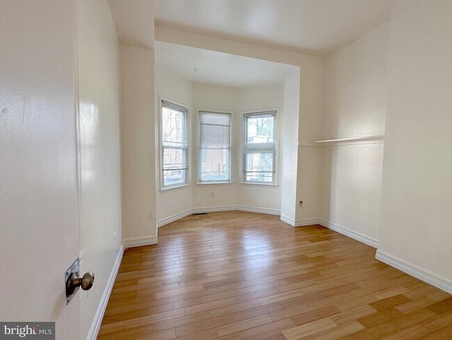 Building Photo - 3231 Powelton Ave