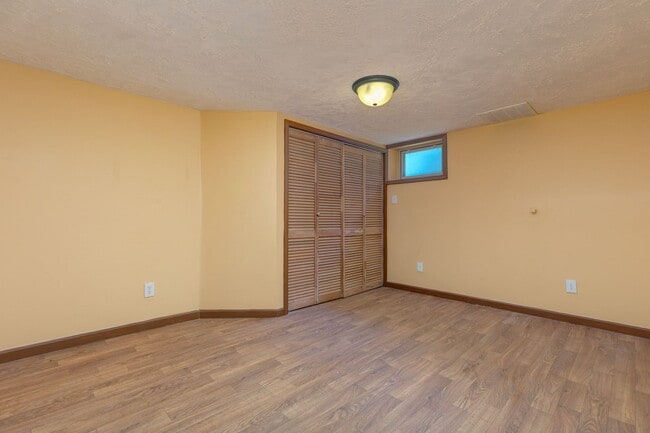 Building Photo - 2BD/2BATH Rockhill Home!