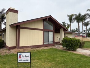 Building Photo - 1601 Tiffany Park Ct