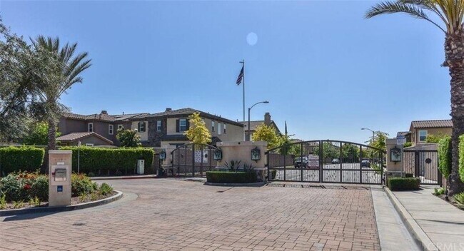 Building Photo - 10598 Acacia Ln