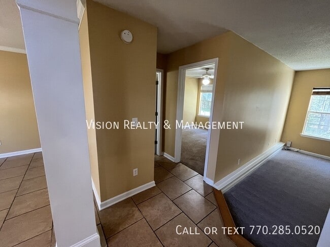 Building Photo - 4694 Glider Cir