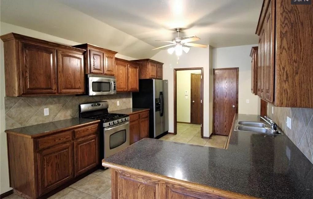 Building Photo - 2017 NW 176th Terrace