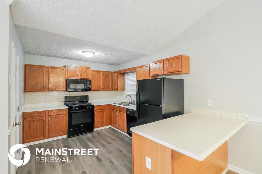 Building Photo - 15 Silverthorne Cir