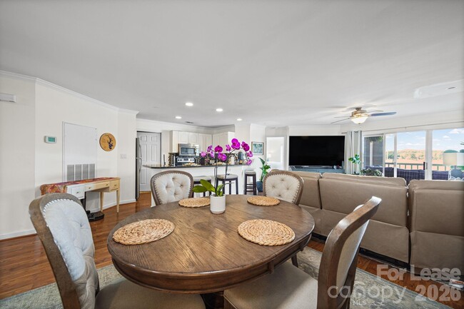 Building Photo - 18637 Vineyard Point Ln