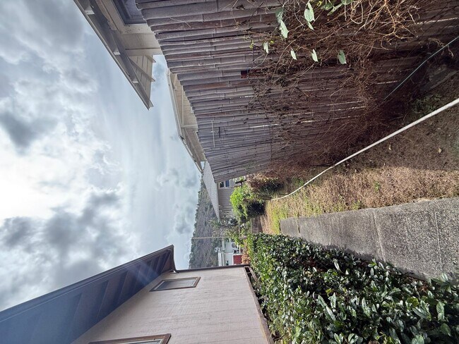 Building Photo - 94-1098-1098 Awalua St